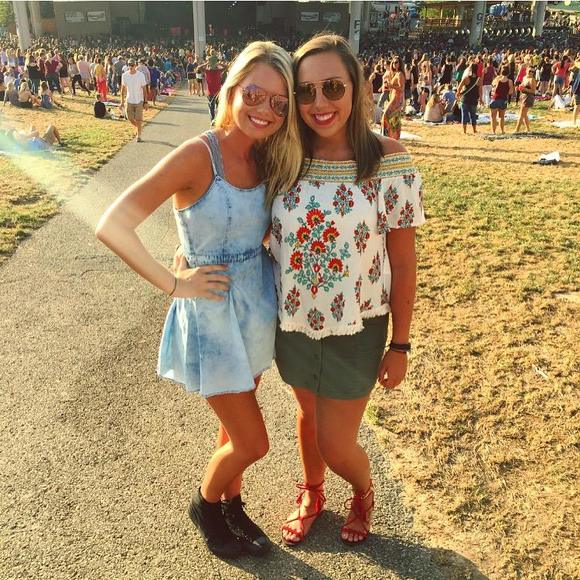 Meet your Posher, Cassie - Picture 1 of 1